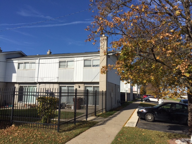 Parklane Townhouses in Inkster, MI - Building Photo - Building Photo