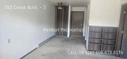 702 Chase Blvd, Unit 3 in Sun Prairie, WI - Building Photo - Building Photo
