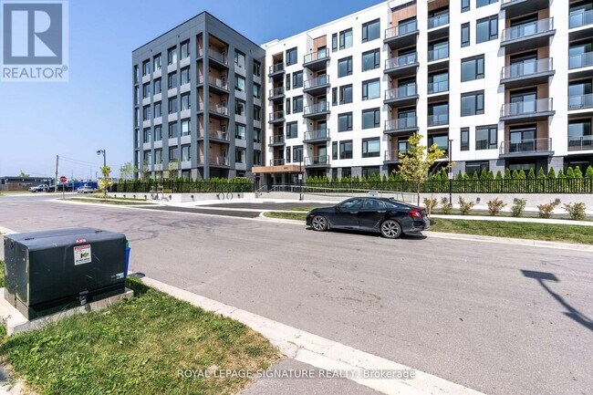 1440 Clarriage Ct in Milton, ON - Building Photo - Building Photo