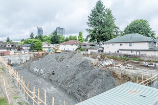 13875 106 Av in Surrey, BC - Building Photo