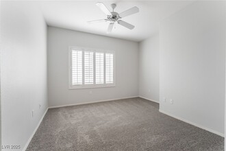 2205 Tiger Links Dr in Henderson, NV - Building Photo - Building Photo