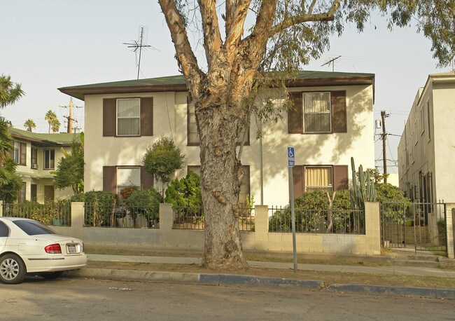 1612 S St Andrews Pl in Los Angeles, CA - Building Photo - Building Photo