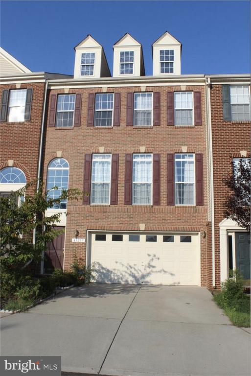property at 43297 Stonegarden Terrace