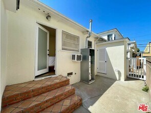 1111 21st St in Santa Monica, CA - Building Photo - Building Photo