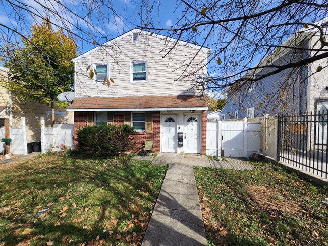 property at 715 S Filmore St