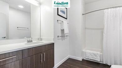 200 Hopmeadow St, Unit AP-5-17.546462 in Simsbury, CT - Building Photo - Building Photo