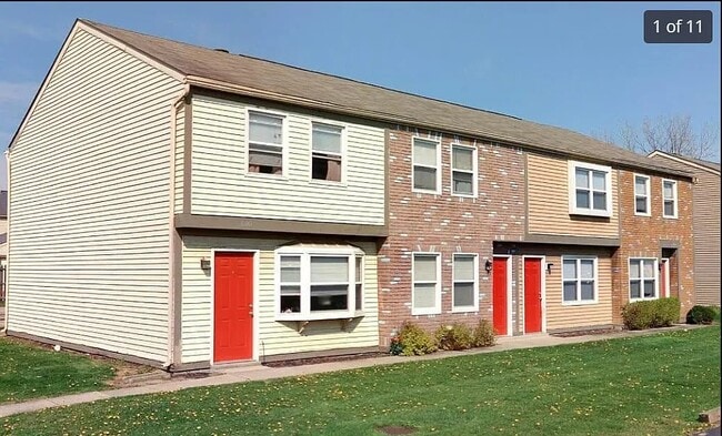 property at 1596 Worthington Row Dr