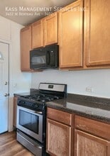 3408 W Berteau Ave, Unit 1 in Chicago, IL - Foto de edificio - Building Photo