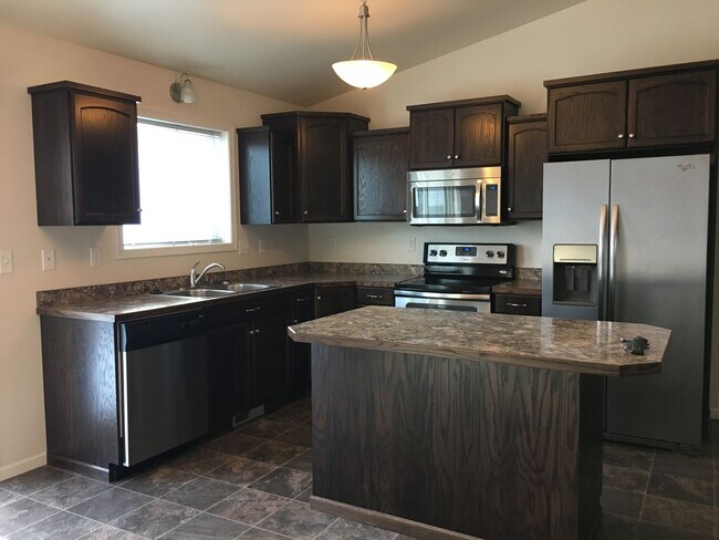 923 30th Ave W in West Fargo, ND - Building Photo - Building Photo