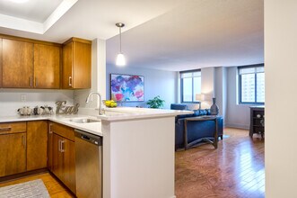 Symphony Place in Syracuse, NY - Foto de edificio - Interior Photo