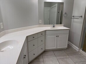 200 Lighthouse Ln in Swansboro, NC - Building Photo - Building Photo