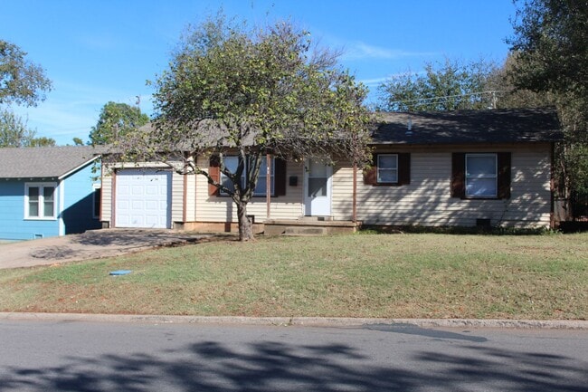 3508 Woodside Dr in Midwest City, OK - Building Photo - Building Photo