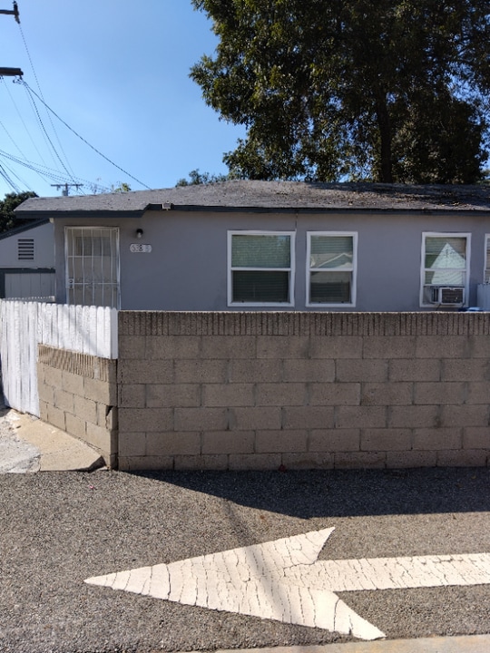 638 W Orange Grove Ave in Pomona, CA - Building Photo