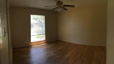 3103 Lourdes St in Dallas, TX - Building Photo - Building Photo