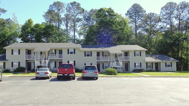 Douglas Pines Apartments