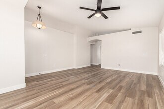 2252 E Ross Ave in Phoenix, AZ - Building Photo - Building Photo