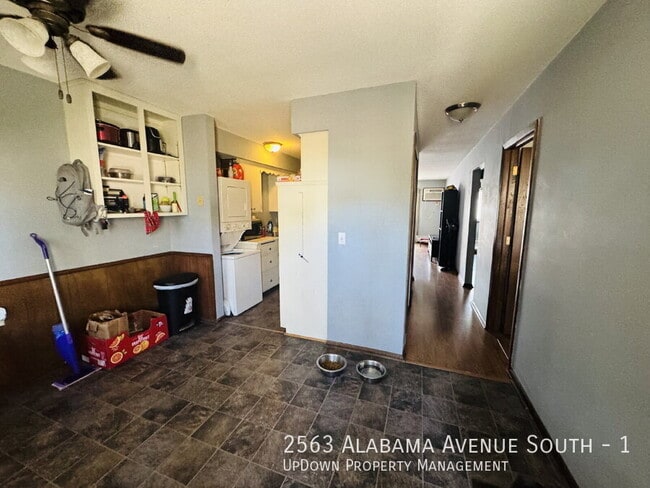 2563 Alabama Ave S in Minneapolis, MN - Building Photo - Building Photo