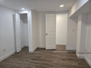 909 Fairview Ave, Unit Basement in Takoma Park, MD - Foto de edificio - Building Photo