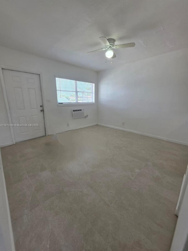 511 NW 4th Ave in Hallandale Beach, FL - Building Photo - Building Photo