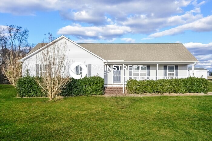 104 Bee Ln in Clayton, NC - Foto de edificio