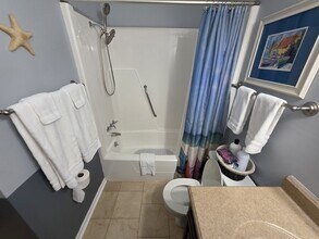 5905 S Kings Hwy in Myrtle Beach, SC - Building Photo - Building Photo