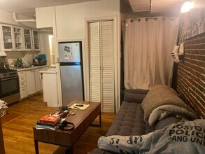 17 Phillips St, Unit 1 in Boston, MA - Building Photo - Building Photo