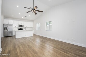 274 N Delaware St in Chandler, AZ - Building Photo - Building Photo