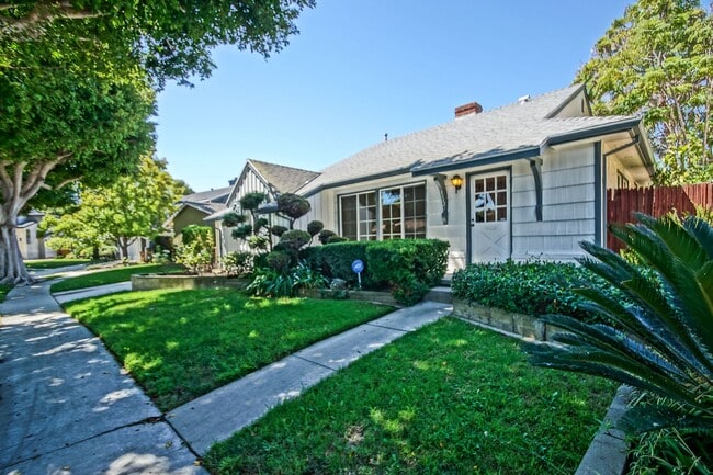 property at 11121 Garfield Ave
