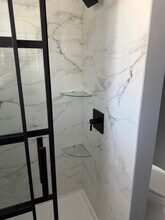 37 Day St, Unit 3rd floor apt. in Fall River, MA - Building Photo - Building Photo