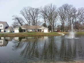 South Haven Village Apartments in Indianapolis, IN - Building Photo - Building Photo