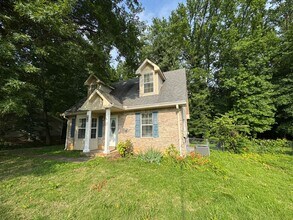 574 Garnet Dr in Clarksville, TN - Building Photo - Building Photo