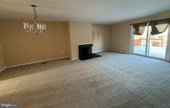 802 Seminole Gardens in Ambler, PA - Building Photo - Building Photo