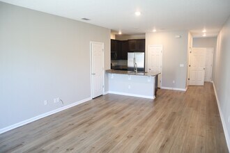 7754 Merchants Way in Jacksonville, FL - Building Photo - Building Photo