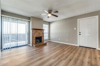 1603 N Garrett Ave in Dallas, TX - Building Photo - Building Photo