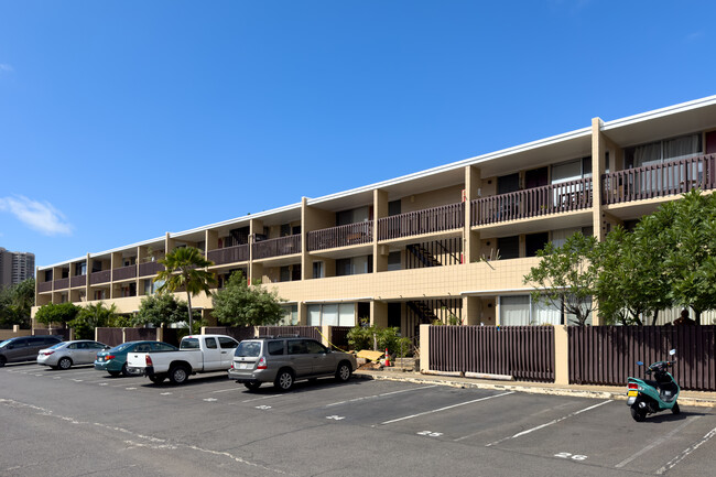 Pensacola Gardens in Honolulu, HI - Building Photo - Building Photo