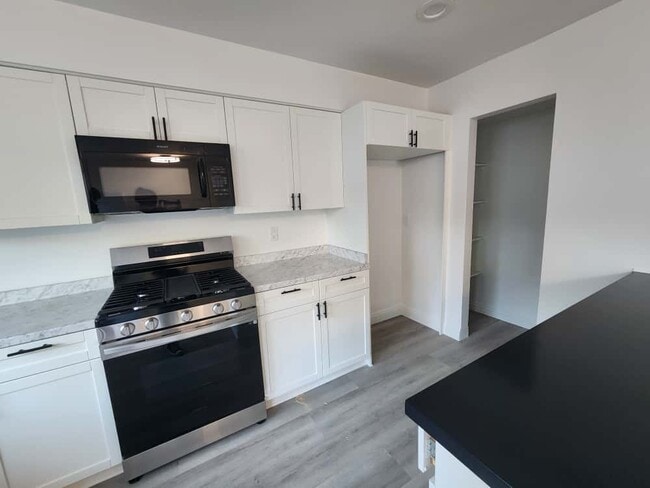 property at 2746 Via Tulipan