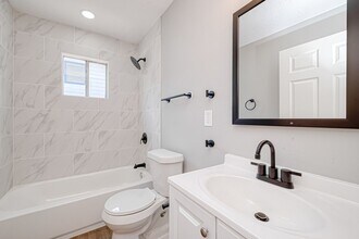 6715 Victoria St in Houston, TX - Foto de edificio - Building Photo