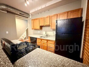 3947 Mintwood St in Pittsburgh, PA - Building Photo - Building Photo