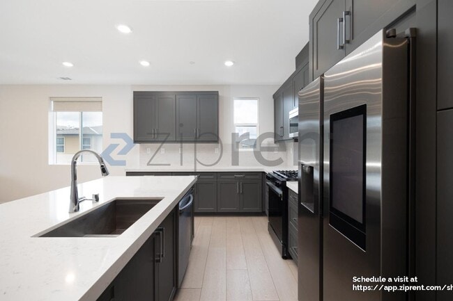 14162 Angelite Wy in San Diego, CA - Building Photo - Building Photo