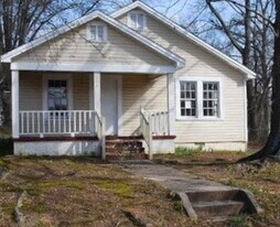 214 Mara St in Carrollton, GA - Building Photo