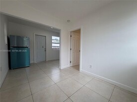 10518 NW 30th Ave in Miami, FL - Building Photo