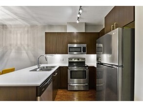 20460 Douglas Cres in Langley, BC - Building Photo - Building Photo