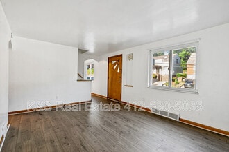823 Hartman St in McKeesport, PA - Building Photo - Building Photo