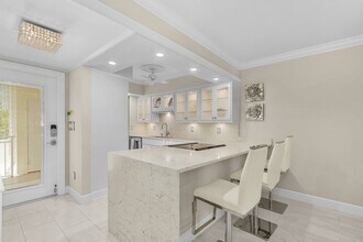 234 Banyan Blvd in Naples, FL - Building Photo - Building Photo