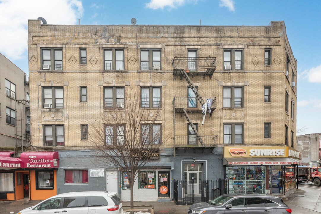 1312 Dekalb Ave in Brooklyn, NY - Building Photo