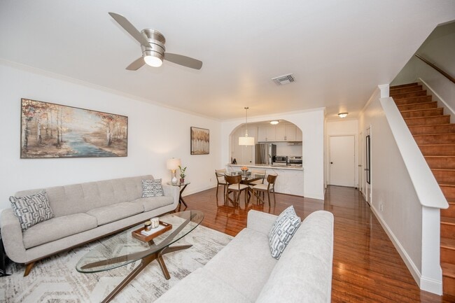 property at 2842 Holly Hall St