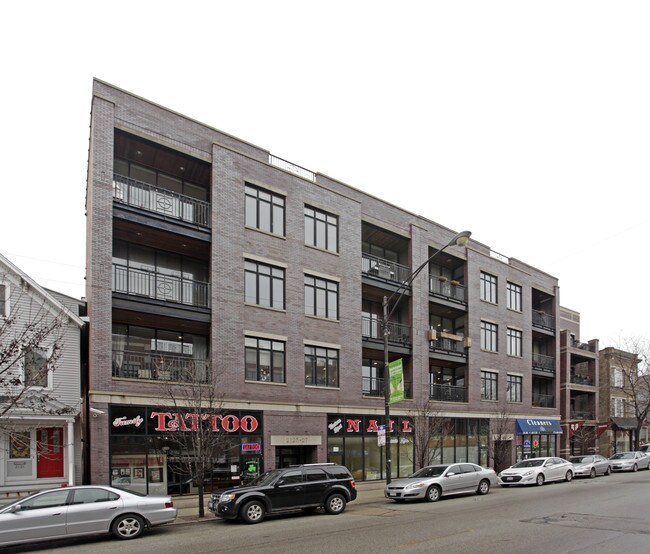 2125-2131 W Belmont Ave in Chicago, IL - Building Photo - Building Photo