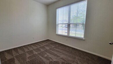 1408 Twin Cove in Kyle, TX - Building Photo - Building Photo