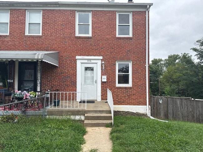 property at 556 Chalcot Square