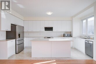 1091 Pisces Trl in Pickering, ON - Building Photo - Building Photo